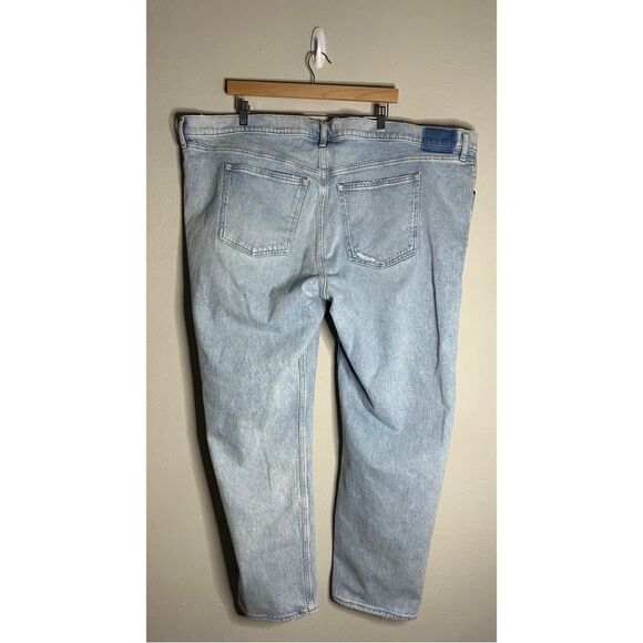 Abercrombie & Fitch The 90s Straight Low Rise Jeans - Picture 2 of 11